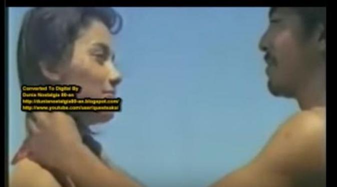 Marissa Haque dan Rano Karno di film Asmara di Balik Pintu (1984). foto: youtube