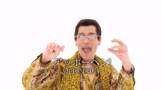 'Pineapple Pen Apple Pen' jadi sensasi dunia maya. Seunik apa sih lagunya?