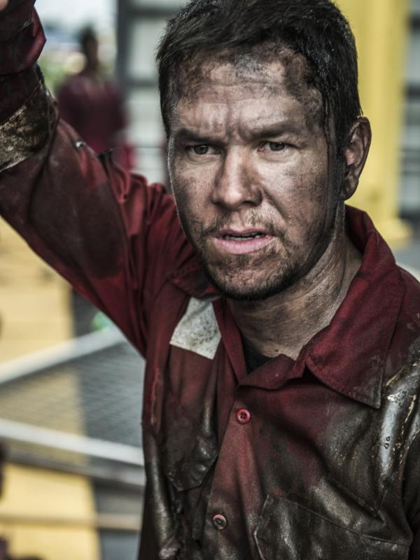 Mark Wahlberg membintangi film Deepwater Horizon. Foto: via comingsoon.net