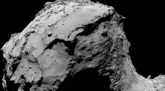 Gambar-gambar trakhir Rosetta sebelum menabrak Komet 67P pada jarak 15,5 km  (ESA/Rosetta/MPS for OSIRIS Team)