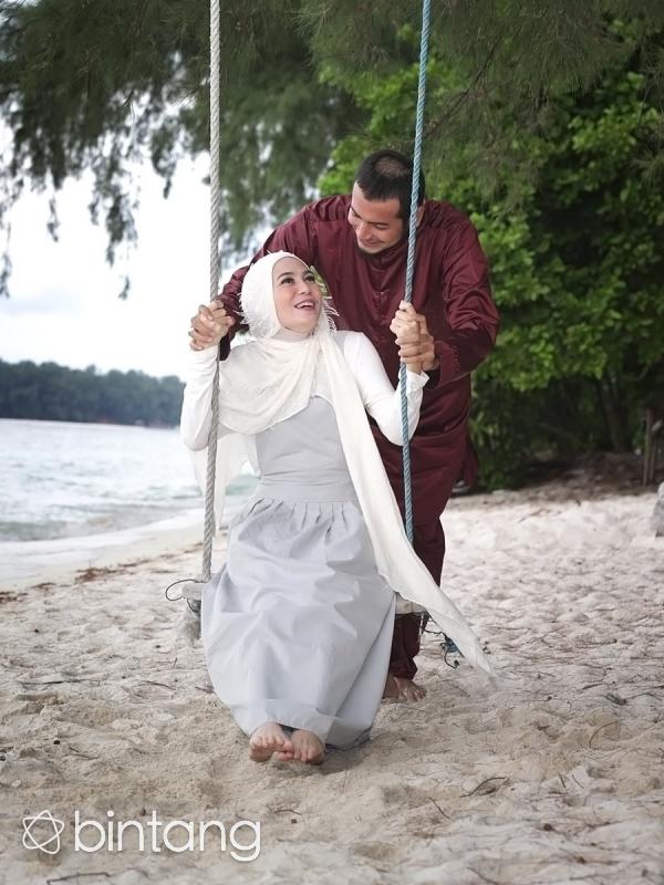 Boy Hamzah dan Rina Amalia. (Bambang E Ros/Bintang.com)