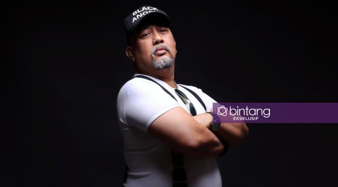 Indro Warkop. (Fotografer : Febio Hernanto, Stylist: Indah Wulansari, Digital Imaging: Muhammad Iqbal Nurfajri/Bintang.com).