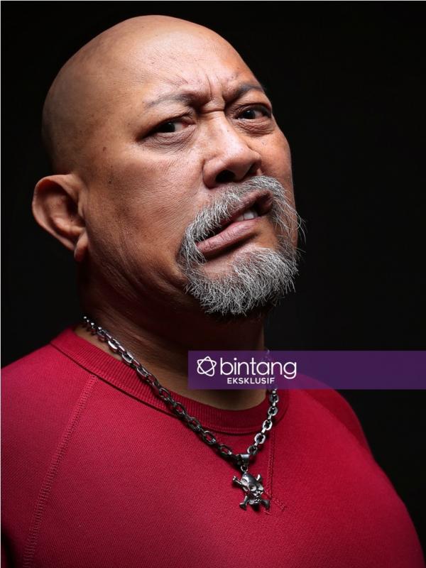 Indro Warkop. (Fotografer : Febio Hernanto, Stylist: Indah Wulansari, Digital Imaging: Muhammad Iqbal Nurfajri/Bintang.com).