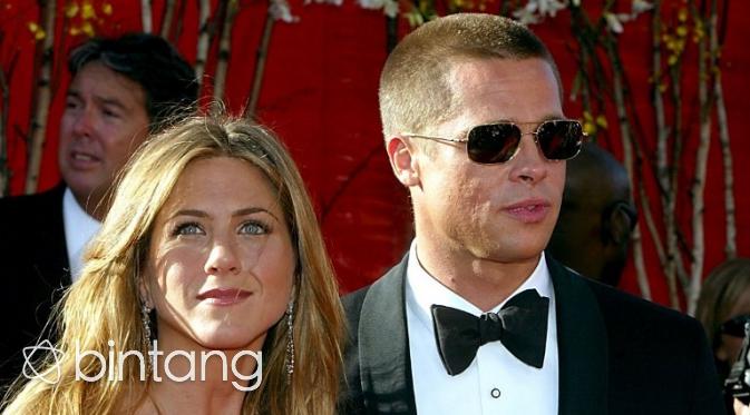 Brad Pitt ingin menuntaskan rasa bersalahnya pada Jennifer Aniston. (AFP/Bintang.com)