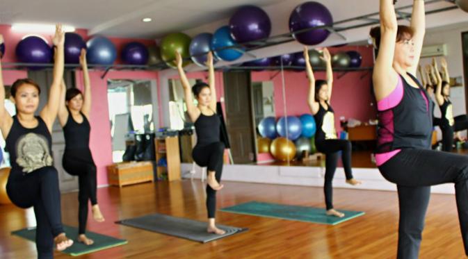 Yoga adalah satu-satunya jenis olahraga yang tidak hanya berdampak positif pada kesehatan fisik tapi juga baik untuk melatih mental manusia. (Sumber: La Citra)