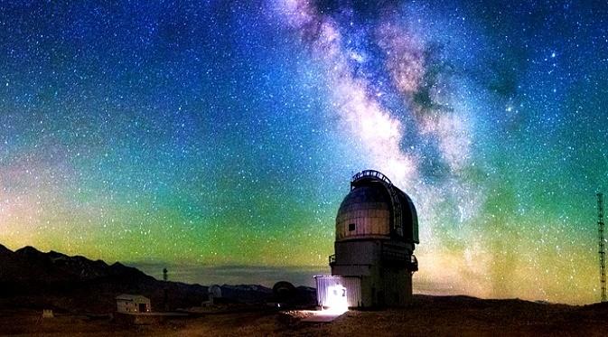 Rub Al Khali punya observatorium di bawah taburan bintang