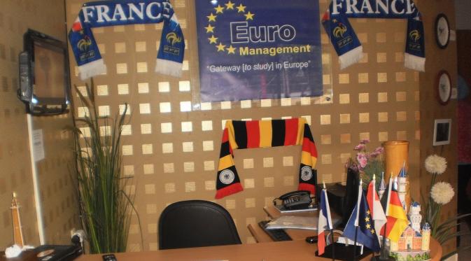 Euro Management Beri Beasiswa untuk 1000 Jurnalis. (Foto: euro-euromanagement.blogspot.com)