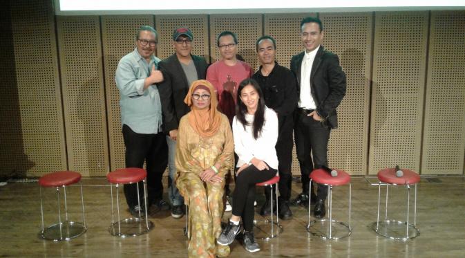 Para pemain film Sunya dalam gala premiere di Galeri Indonesia Kaya, Grand Indonesia, Jakarta (5/10/2016). (Ruly Riantrisnanto)