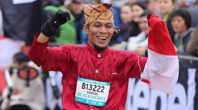 Pelari Bugis lari maraton tanpa alas kaki (Liputan6.com / Fauzan)