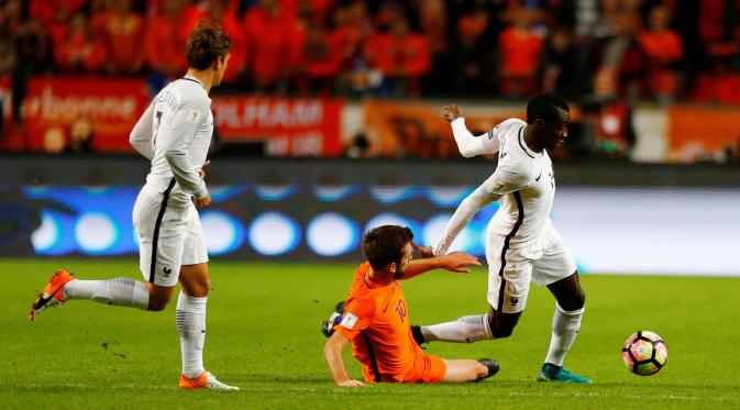 Belanda vs Prancis. (REUTERS/Michael Kooren)