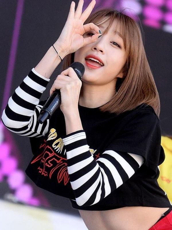 Hani EXID di Korea Hot Comedy Festival Celebration, Onyangoncheon Station Square, Seoul [foto: TV Daily]