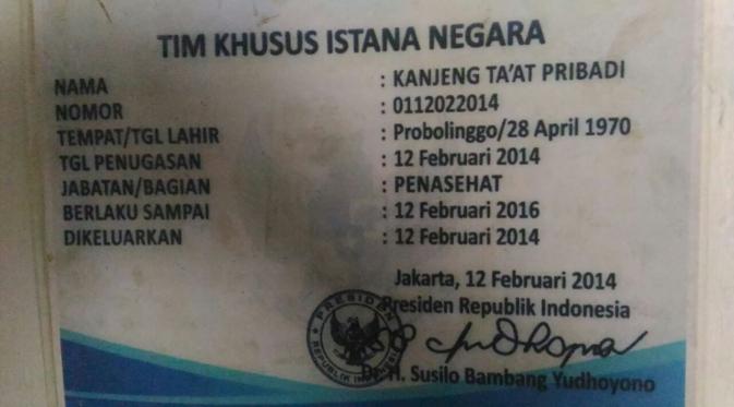 Di dalam rumah salah satu pengikut Dimas Kanjeng ditemukan kartu Tim Khusus Istana Negara. (Liputan6.com/Fajar Eko Nugroho)