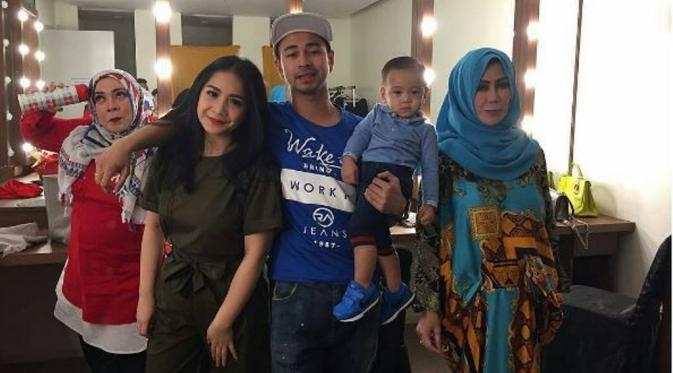 Raffi Ahmad menegaskan bahwa rumah tangganya dan Nagita Slavina baik-baik saja [foto: instagram]