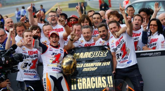 Selebrasi Marquez dan tim usai jadi juara dunia (Reuters)