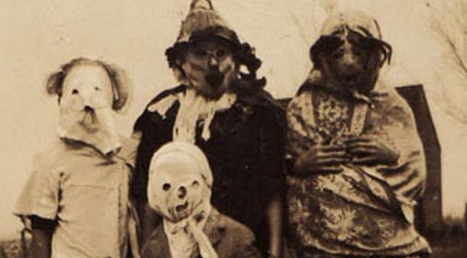 10 Kostum Halloween Kuno Paling Menyeramkan