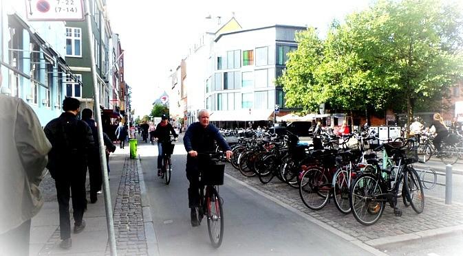 Pemerintah Denmark memprioritaskan warganya yang menggunakan sepeda