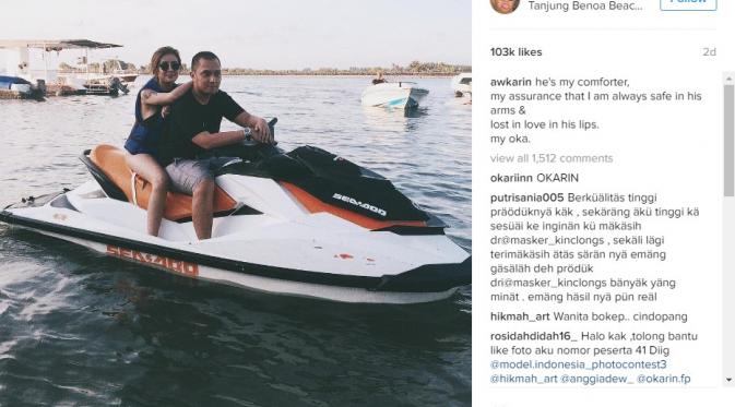 Awkarin mengunggah foto mesra dengan pasangan barunya di instagram dengan caption yang inspiratif! (Foto: instagram.com/awkarin)