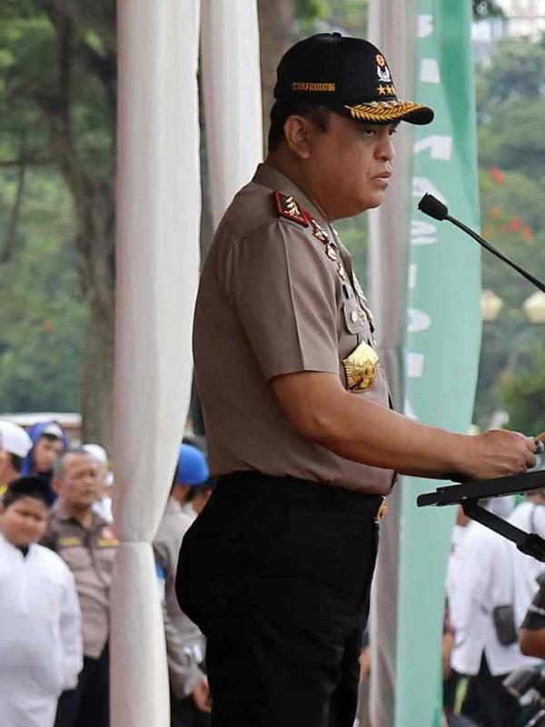 Wakapolri Komjen Pol Syafruddin. (Liputan6.com/Fery Pradan sambutan di hadapan santri dalam Upacara Hari Santri Nasional di silang Monas, Jakarta, Sabtu (22/10). Hari Santri Nasional ditetapkan pemerintah melalui Keppres nomolo)