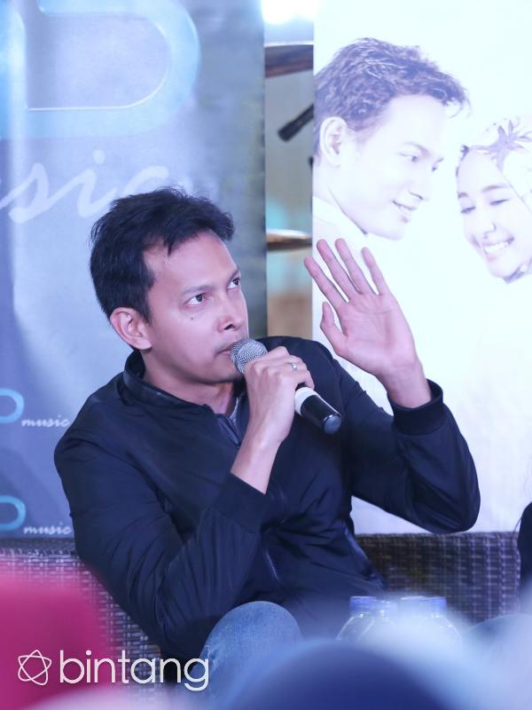 Fedi Nuril menghadiri preskon film Surga yang Tak Dirindukan 2. (Galih W. Satria/Bintang.com)