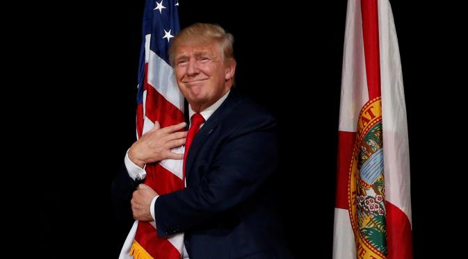 Donald Trump terpilih sebagai Presiden Amerika Serikat ke-45. (REUTERS/Jonathan Ernst)