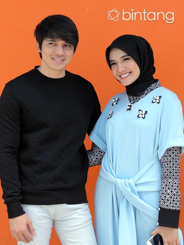 Seperti diketahui, pasangan Zaskia Sungkar dan Irwansyah menikah sejak 2011 silam. Meski belum dikaruniai momongan, pasangan ini sering terlihat romantis. (Deki Prayoga/Bintang.com)