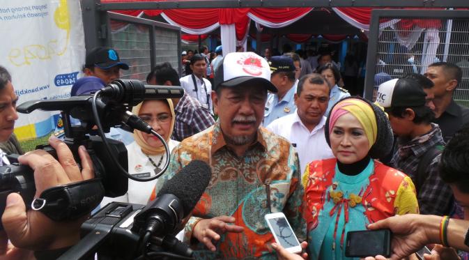 Wali Kota Bandung Ridwan Kamil sempat menyindir pihak lain yang dinilai ikut bertanggung jawab atas banjir Bandung kemarin. (Liputan6.com/Kukuh Saokani)