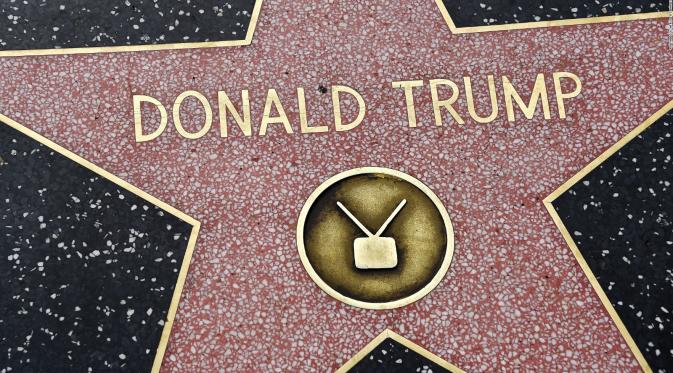 Bintang Hollywood Walk Of Fame milik Donald Trump dihancurkan oleh orang tak dikenal. (Foto: CNN.com)