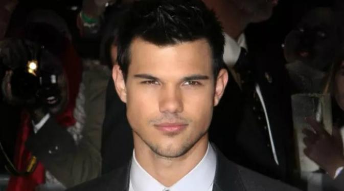 Taylor Lautner. (Sumber hollywoodgossip.com)