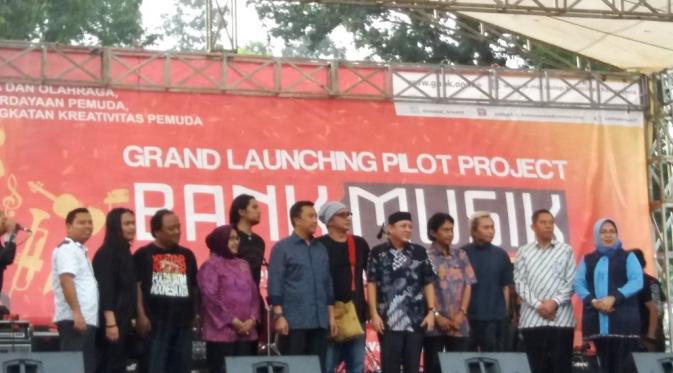 Dik Doank di acara peluncuran Bank Musik