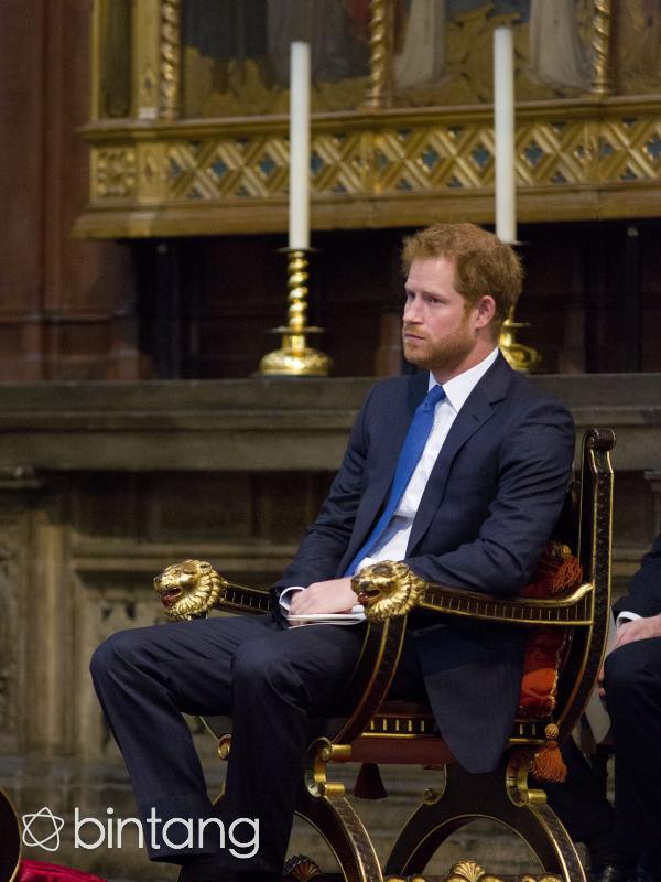 Selangkah lagi untuk Meghan Markle menuju gerbang Istana Kerajaan Inggris bersama Pangeran Harry. Tak heran jika dirinya mulai membiasakan diri meluangkan waktu untuk minum teh. (AFP/Bintang.com)