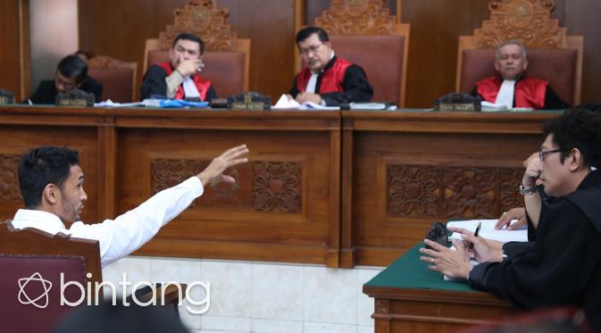 Persidangan Restu Sinaga (Nurwahyunan/Bintang.com)