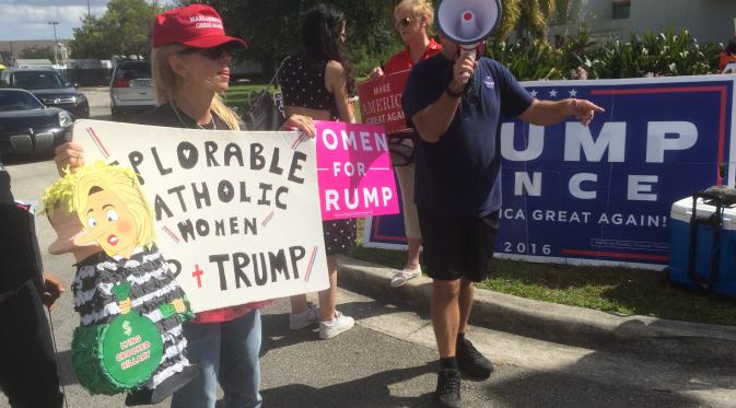 Pendukung Donald Trump di Miami, AS. (Liputan6.com/Andreas Gerry Tuwo)