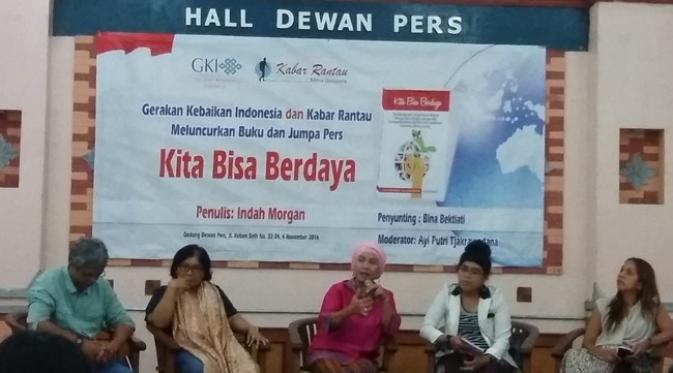 Indah Morgan Rilis Buku Soal Buruh Migran, 