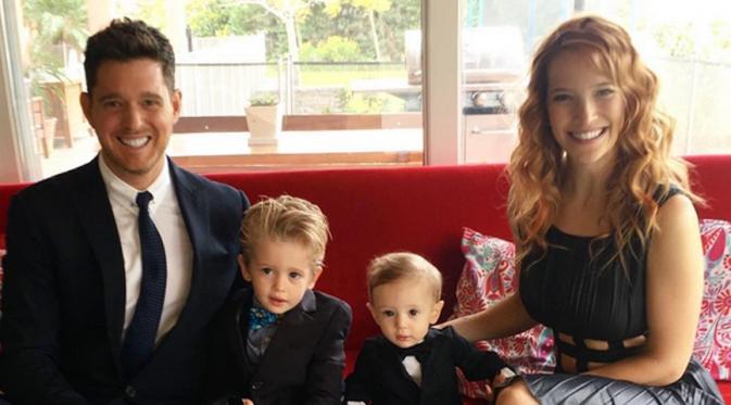 Michael Buble dan Lusiana optimistis atas kesembuhan anaknya. (Instagram/michaelbuble)