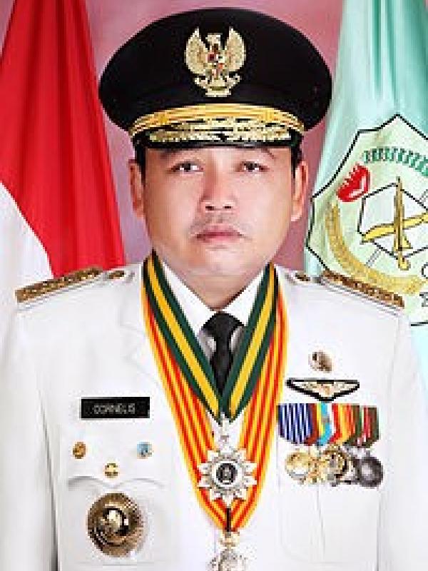 Cornelis ialah seorang Gubernur Kalimantan Barat yang menjabat sejak tahun 2008.