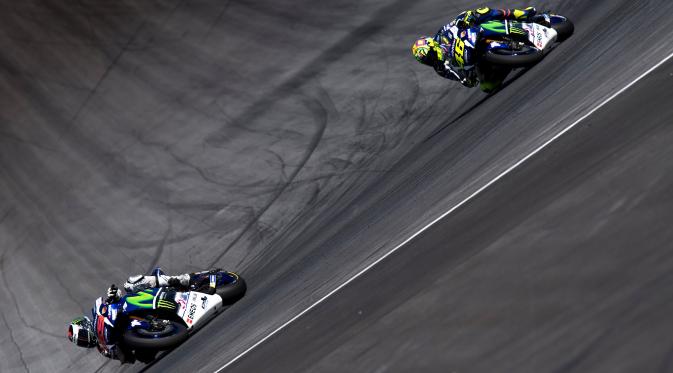 Jorge Lorenzo dan Valentino Rossi. (AFP/Joe Klamar)