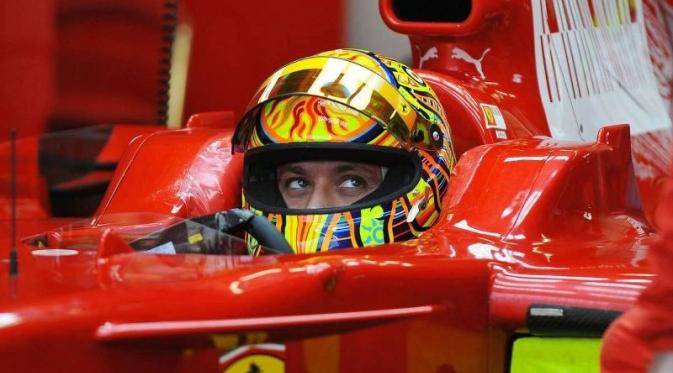 Valentino Rossi saat menjalani tes bersama tim F1, Ferrari. (istimewa)
