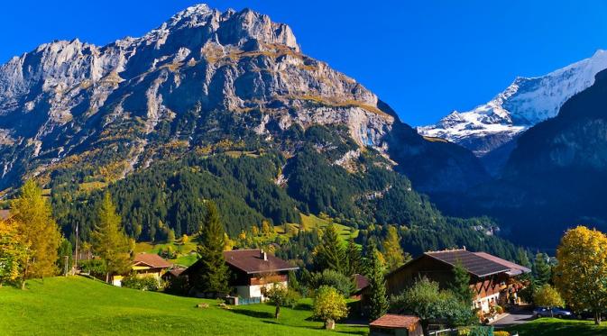 Grindelwald, Swiss. (blaineharrington.photoshelter.com)