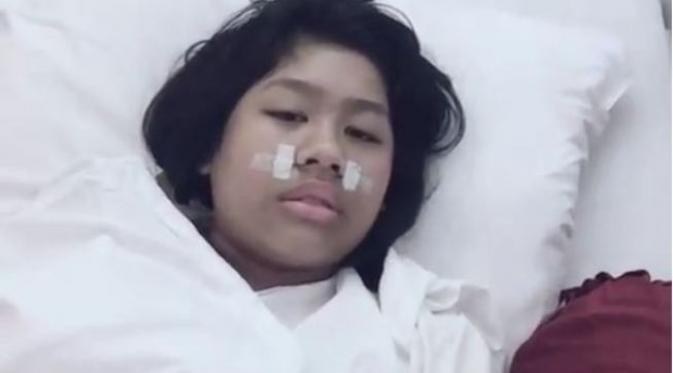 Anak angkat Ussy Sulistyawati, Nur Amalia Putri. (Instagram - @ussypratama)