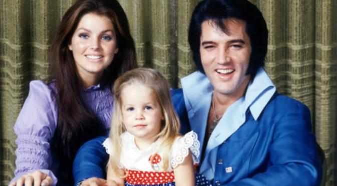 Elvis dan Priscilla Presley bersama putri mereka, Lisa Marie Presley (foto: photobucket)