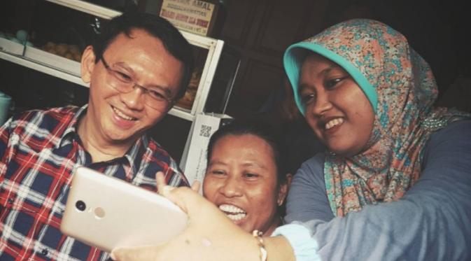 Ahok bersama warga DKI Jakarta. (Foto: Instagram Ahok Djarot)