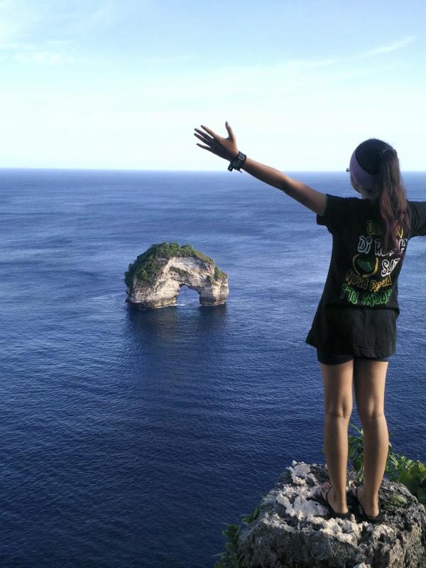 Pantai Banah, Nusa Penida, Bali. (maemelalikenusapenida.com)