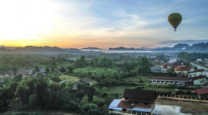 Vang Vieng, Laos. (travelfreak.net)