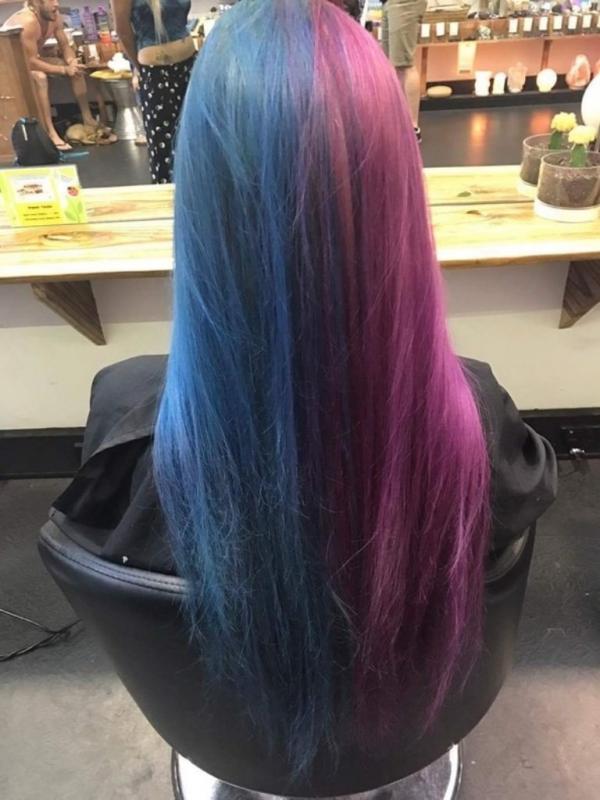 Rambut dua warna. Sumber: Reddit