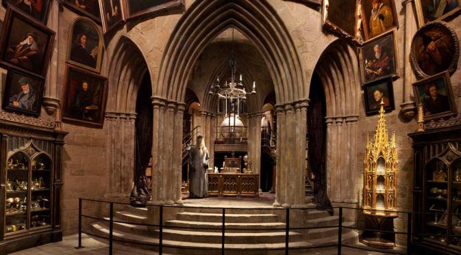 Harry Potter Tour di Kantor Dumbledore (wbstudiotour.co.uk)