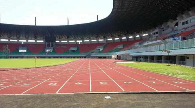 Stadion Pakansari. (skyscrapercity.com)