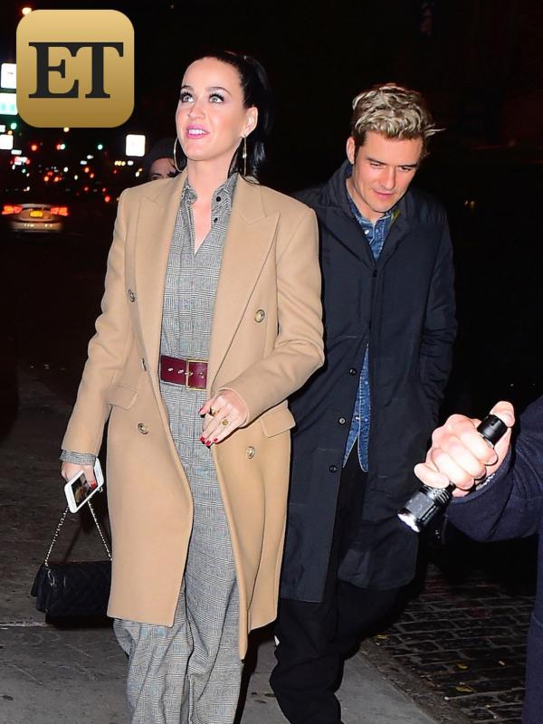 Katy Perry dan Orlando Bloom dikabarkan telah bertunangan. (via. ETonline)