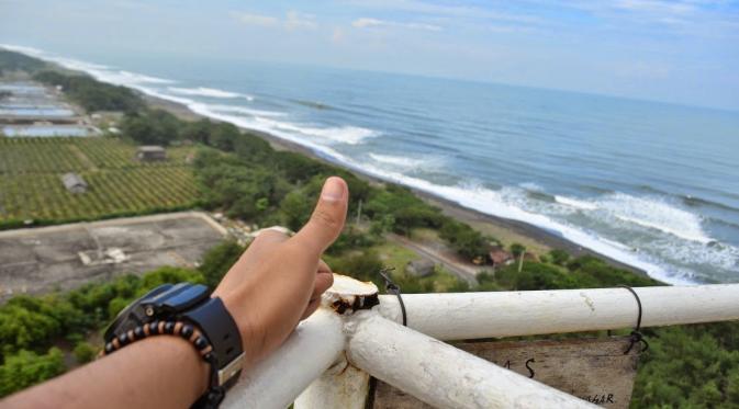 Mercusuar di Pantai Pandansari, Yogyakarta. (heri-sugianto.blogspot.com)