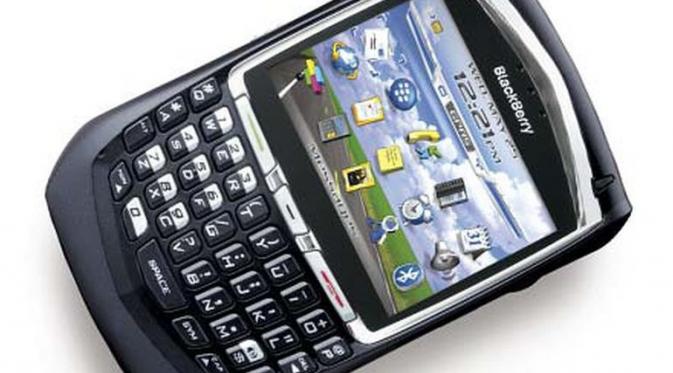 BlackBerry 8700 (Sumber: CNET)