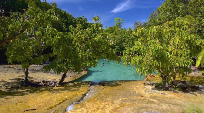 Emerald Pool, Krabi, Thailand. (seekrabi.com)